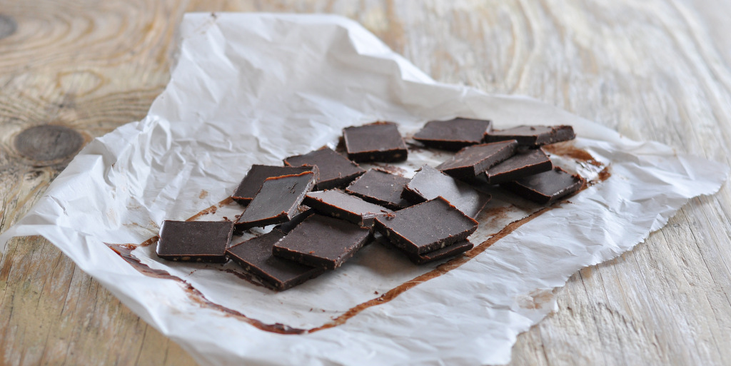 Easy Peasy Raw Peanut Butter Chocolate