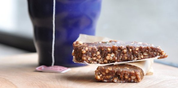 Hemp & Quinoa Protein Bars – And a warm welcome!